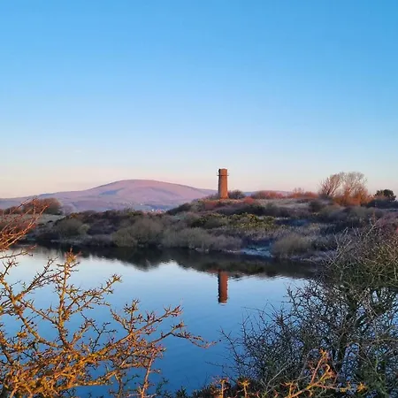 Delightful 3 Bedroom In Vakantiehuis *